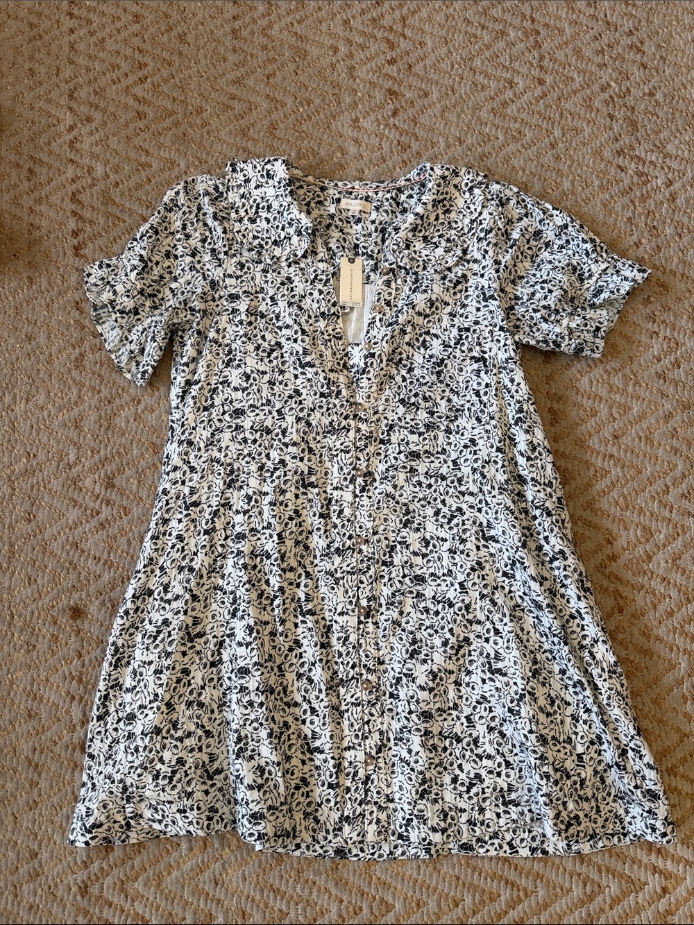 Pilcro Black and White Floral Short-Sleeve Dress